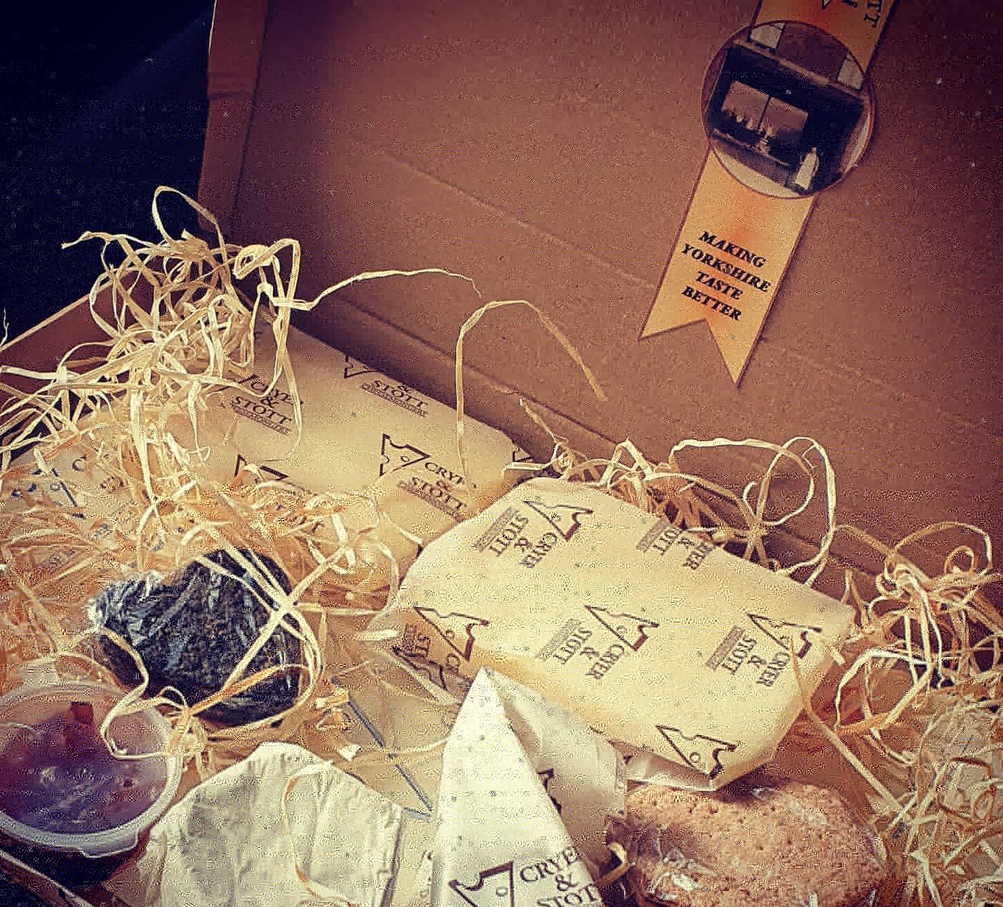 Cryer and Stott Letterbox Cheeseboard